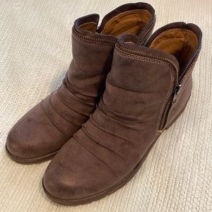 Natural Soul Brisha Brown Ankle Boot Women’s Size 10